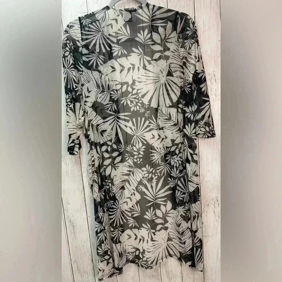 NE & LO Sheer cover up size small Black and White - Picture 6 of 9